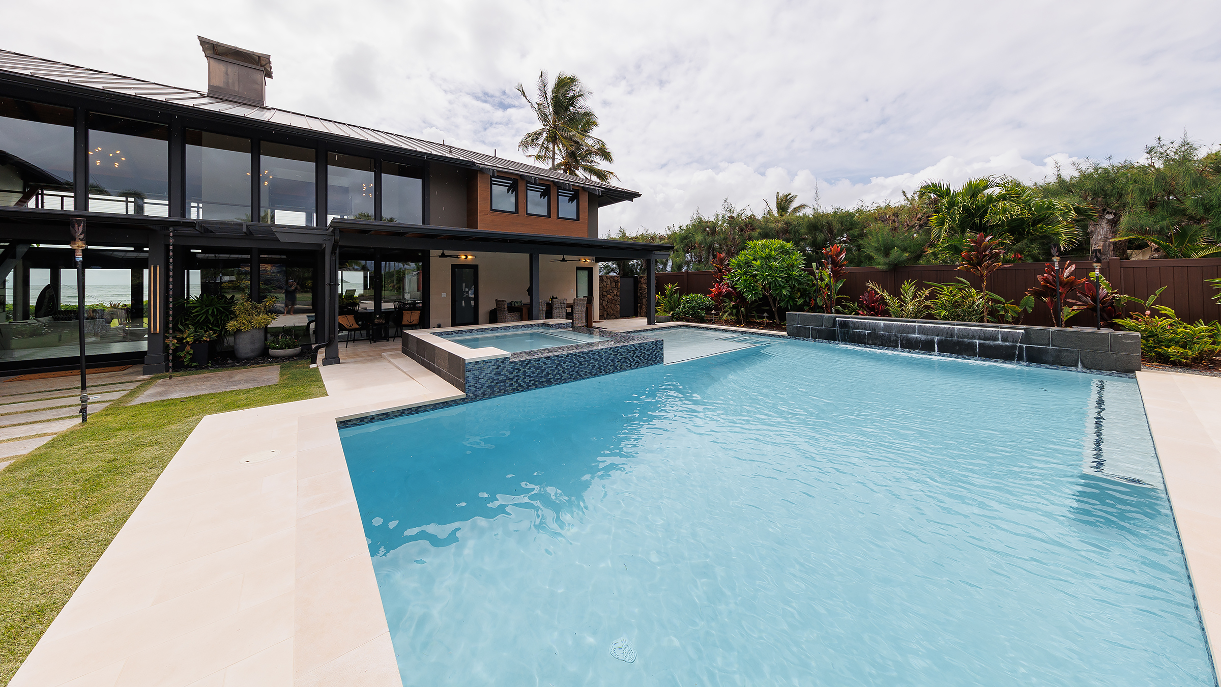 modern tropical 3